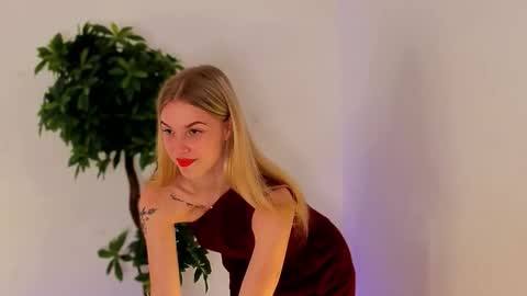 Stesha online show from 09.13.25