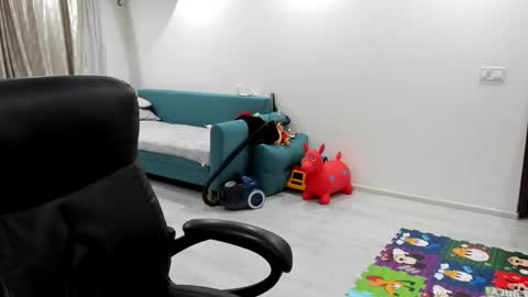 Catalea DM online show from 10.21.25