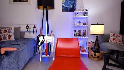 Snapshot of fetishmodel_al_isis chatting on 09.14.25 Fetishmodel online show from 09.14.25