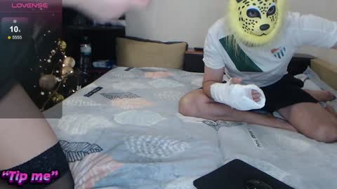 Alex33 Julia30 online show from 12.19.24