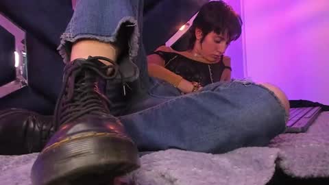 Snapshot of fieramadame chatting on 01.08.25   online show from 01.08.25