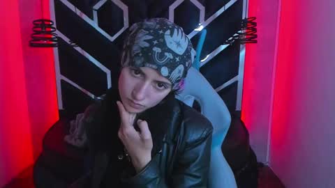 Snapshot of fieramadame chatting on 01.17.25   online show from 01.17.25