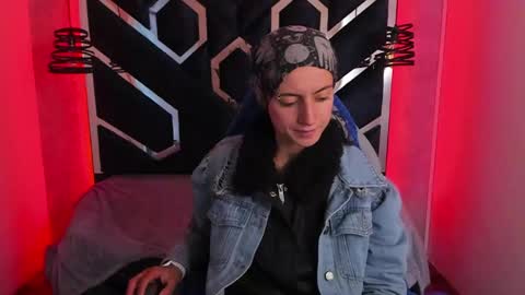 Snapshot of fieramadame chatting on 01.18.25   online show from 01.18.25