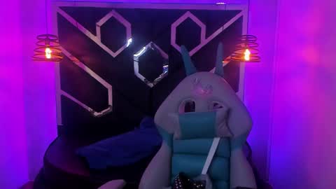 Snapshot of fieramadame chatting on 01.25.25   online show from 01.25.25