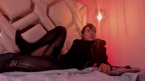 Snapshot of fieramadame chatting on 02.12.25   online show from 02.12.25