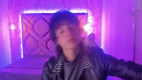 Snapshot of fieramadame chatting on 02.13.25   online show from 02.13.25