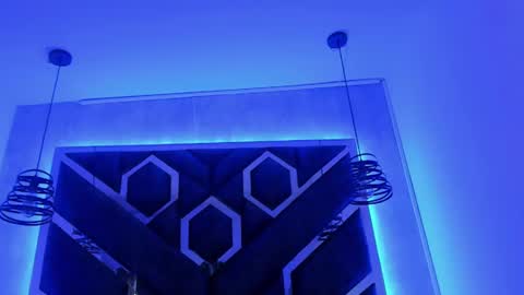 Snapshot of fieramadame chatting on 02.14.25   online show from 02.14.25