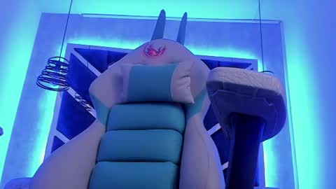 Snapshot of fieramadame chatting on 02.17.25   online show from 02.17.25