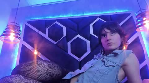 Snapshot of fieramadame chatting on 02.27.25   online show from 02.27.25