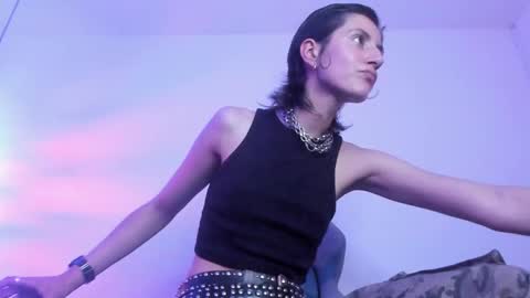 Snapshot of fieramadame chatting on 02.28.25   online show from 02.28.25