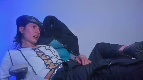 Snapshot of fieramadame chatting on 03.05.25   online show from 03.05.25