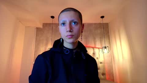 Snapshot of fieramadame chatting on 10.11.25   online show from 10.11.25