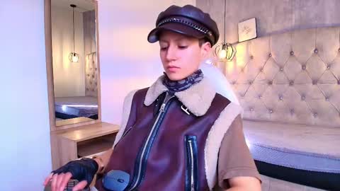 Snapshot of fieramadame chatting on 10.20.25   online show from 10.20.25