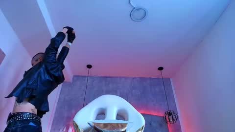 Snapshot of fieramadame chatting on 10.24.25   online show from 10.24.25