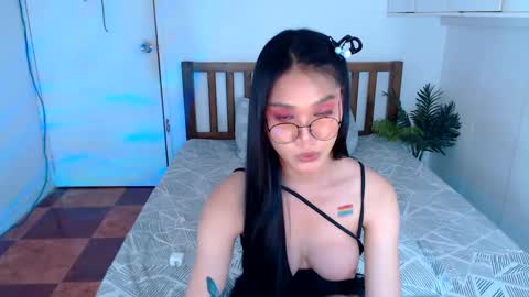 sweet online show from 12.27.24