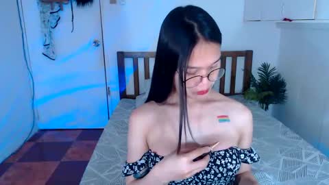 sweet online show from 01.31.25