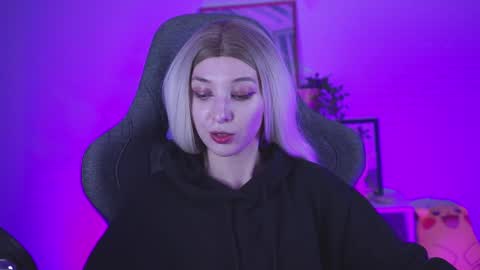 cap and Lana  online show from 12.21.24