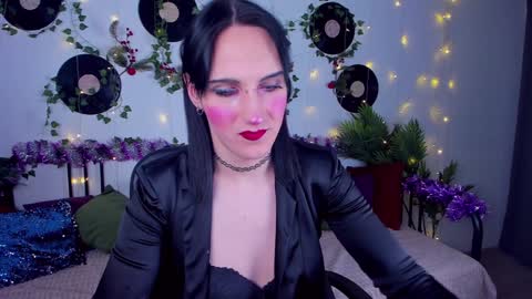 Honey Ill be waiting for you Tue Wed Thu Fri Sat Sun 10am-5pm online show from 12.13.24