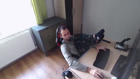 Jane and Findo online show from 01.04.25