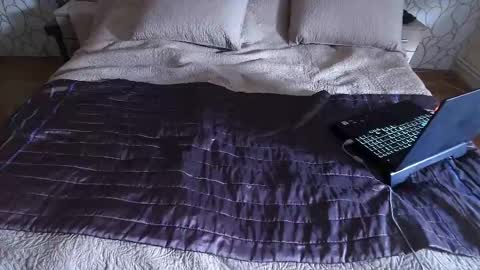 Jane and Findo online show from 03.06.25