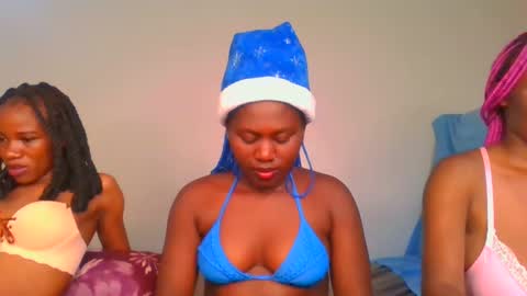 Snapshot of fine_melanie chatting on 12.14.24 melanie online show from 12.14.24