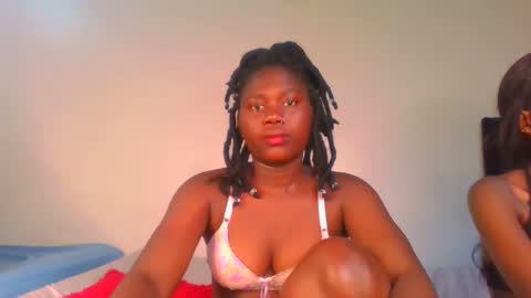 Snapshot of fine_melanie chatting on 01.23.25 melanie online show from 01.23.25