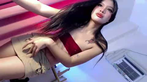 finest_drieax online show from 11.25.25