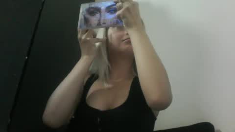 finnky1 online show from 12.15.24