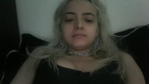 finnky1 online show from 12.23.24