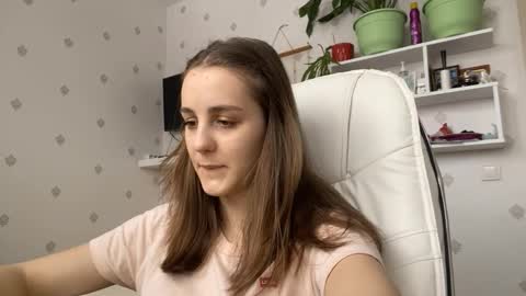 Snapshot of fionapiccard chatting on 01.13.26 Keite wanna play Meow online show from 01.13.26