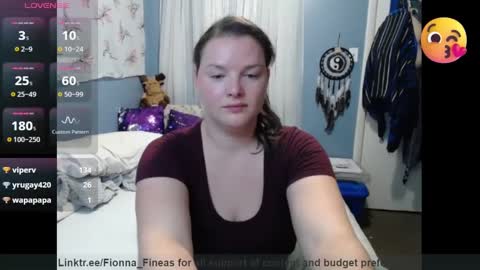 Snapshot of fionna_fineas chatting on 09.26.25 Fionna online show from 09.26.25