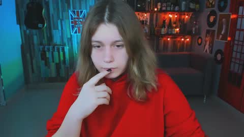 Snapshot of fioramarmoris chatting on 12.08.24 fiora online show from 12.08.24