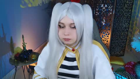 Snapshot of fioramarmoris chatting on 12.15.24 fiora online show from 12.15.24