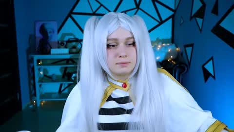 Snapshot of fioramarmoris chatting on 12.21.24 fiora online show from 12.21.24