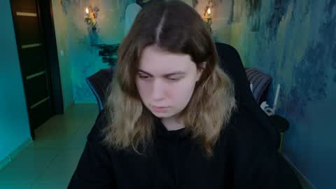 Snapshot of fioramarmoris chatting on 12.22.24 fiora online show from 12.22.24