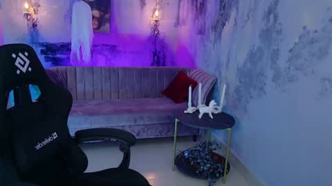 Snapshot of fioramarmoris chatting on 12.22.24 fiora online show from 12.22.24