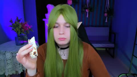 Snapshot of fioramarmoris chatting on 01.26.25 fiora online show from 01.26.25