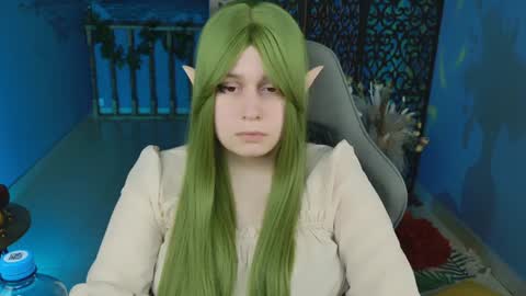 Snapshot of fioramarmoris chatting on 02.01.25 fiora online show from 02.01.25