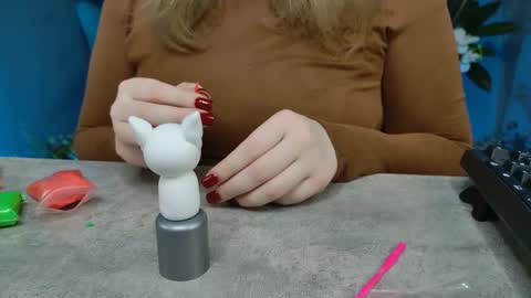 Snapshot of fioramarmoris chatting on 02.16.25 fiora online show from 02.16.25