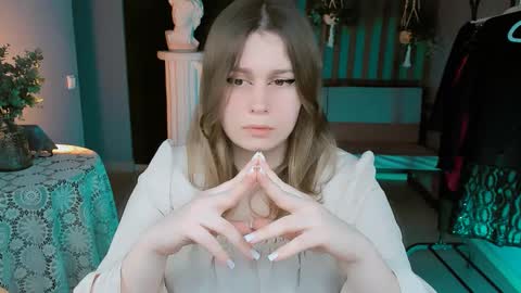 Snapshot of fioramarmoris chatting on 02.28.25 fiora online show from 02.28.25