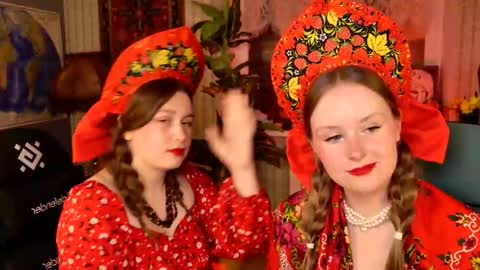 Snapshot of fioramarmoris chatting on 09.27.25 fiora online show from 09.27.25