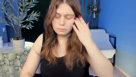 fiora online show from 03.18.26