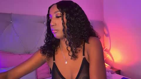 Fiorela Lenin  online show from 01.13.25