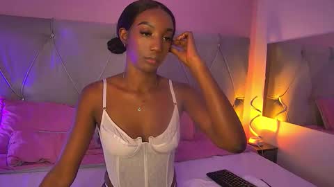Snapshot of fiorelalenin chatting on 03.16.26 Fiorela Lenin online show from 03.16.26