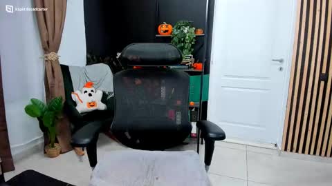 Kallisy online show from 11.15.25