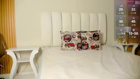 Nicolas online show from 12.15.25