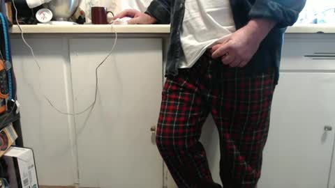 Snapshot of firemustbe chatting on 12.12.24 firemustbe online show from 12.12.24