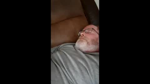 Hercomeonmyface online show from 01.18.26