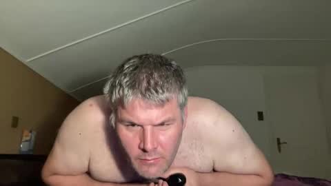 fistme33 online show from 10.12.25