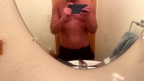 Snapshot of fitandhard3 chatting on 02.15.26 fitandhard3 online show from 02.15.26